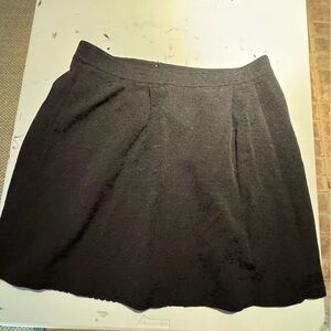 Lands' End Classic Black Textured Box Pleated Skirt with Lining and Pockets